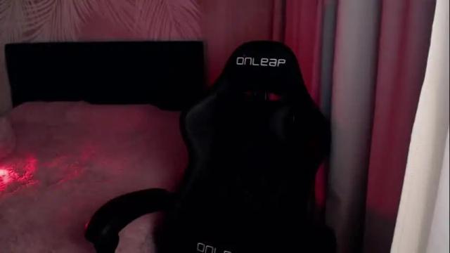 Image 3 of anmary11 Stream on Chaturbate on 7 months ago