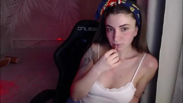 Image 12 of anmary11 Stream on Chaturbate on 16 days ago