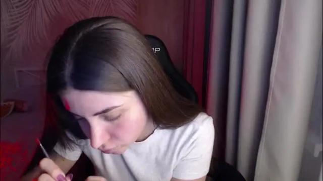 Image 3 of anmary11 Stream on Chaturbate on 16 days ago