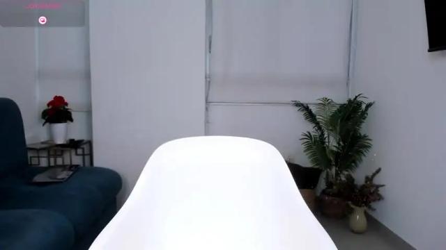 Image 10 of ann__w Stream on Chaturbate on 14 days ago