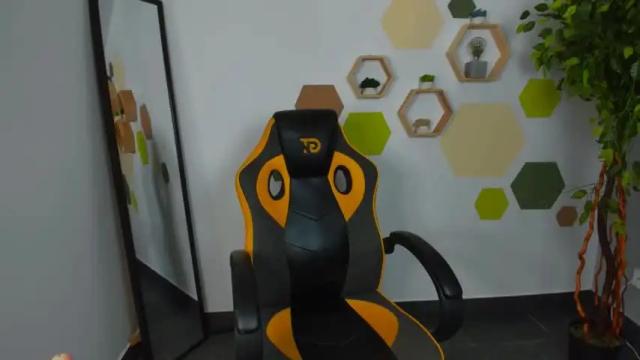 Thumbnail 3, ann_fields's Stream at Chaturbate, 15 months ago