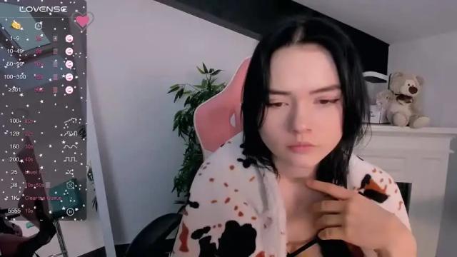 Image 4 of ann_fields Stream on Chaturbate on 14 months ago