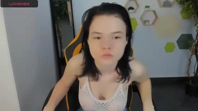 Image 3 of ann_fields Stream on Chaturbate on 13 months ago