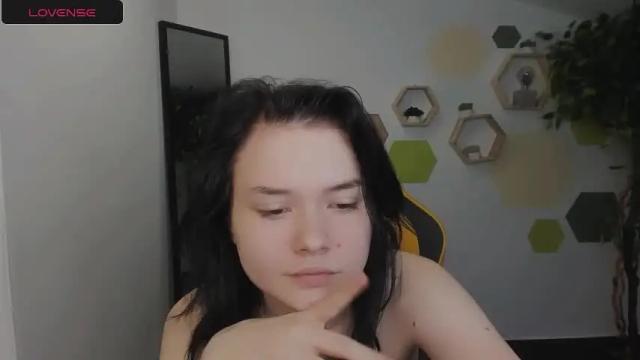 Image 2 of ann_fields Stream on Chaturbate on 13 months ago