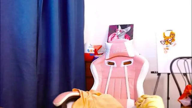 Image 3 of ann_mikele Stream on Chaturbate on 1 month ago