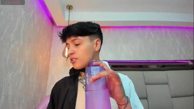 Image 3 of ann_scott_ Stream on Chaturbate on 1 month ago
