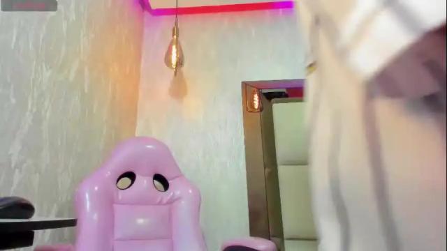 Image 4 of ann_scott_ Stream on Chaturbate on 1 month ago