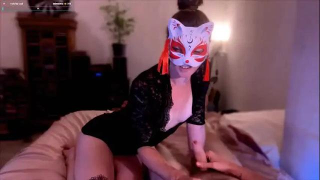 Image 2 of anna_annaa Stream on Chaturbate on 6 months ago