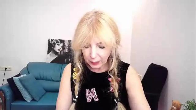 Image 12 of anna_ditrih Stream on Chaturbate on 1 month ago