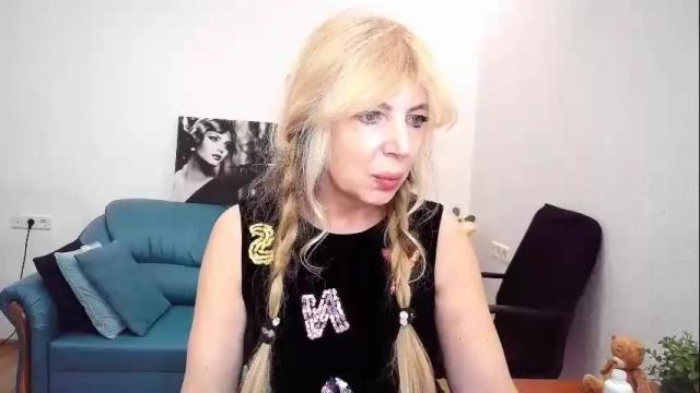 Image 7 of anna_ditrih Stream on Chaturbate on 1 month ago
