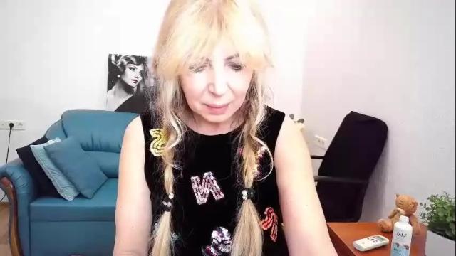 Image 8 of anna_ditrih Stream on Chaturbate on 1 month ago