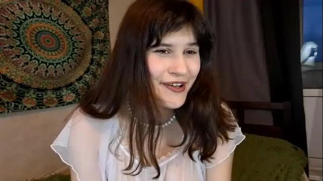 Image 3 of anna_in_wonderworld Stream on Chaturbate on 18 days ago