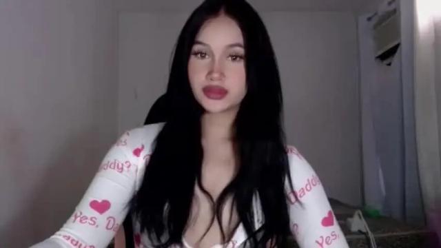 Image 8 of anna_lala7 Stream on Chaturbate on 17 months ago