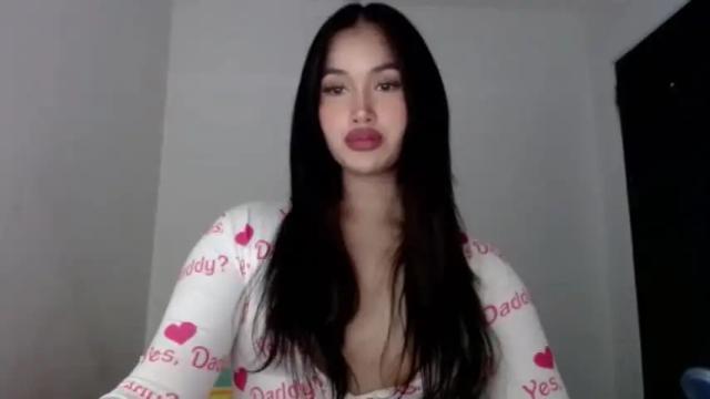 Image 12 of anna_lala7 Stream on Chaturbate on 12 months ago