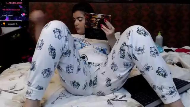 Image 10 of anna_lwice Stream on Chaturbate on 2 months ago
