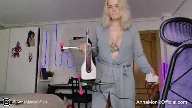 Image 2 of anna_monik Stream on Chaturbate on 23 days ago
