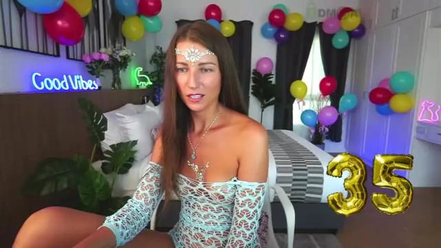 Image 10 of anna_shine_ Stream on Chaturbate on 15 months ago