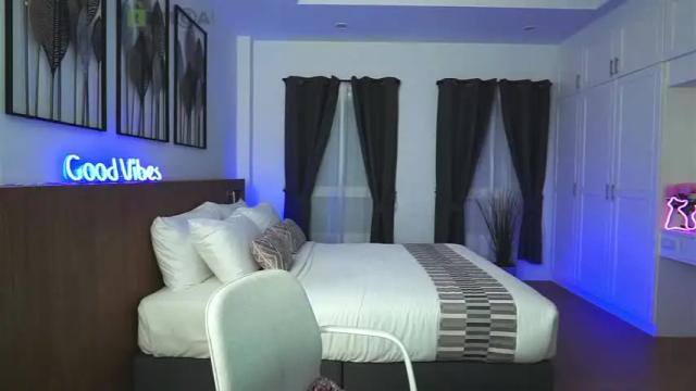 Image 11 of anna_shine_ Stream on Chaturbate on 15 months ago