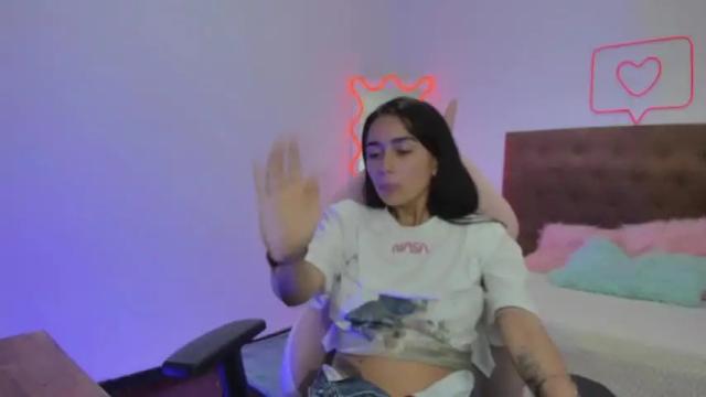 Image 6 of anna_tay Stream on Chaturbate on 17 months ago