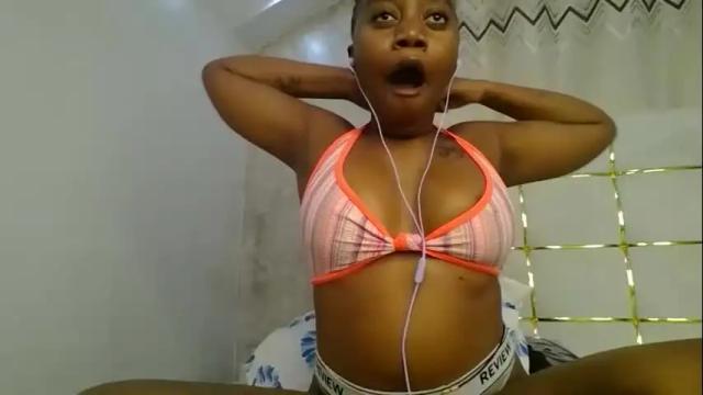 Image 3 of annabel038 Stream on Chaturbate on 26 days ago