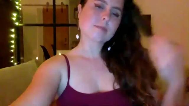 Image 2 of annabelle1614 Stream on Chaturbate on 13 months ago