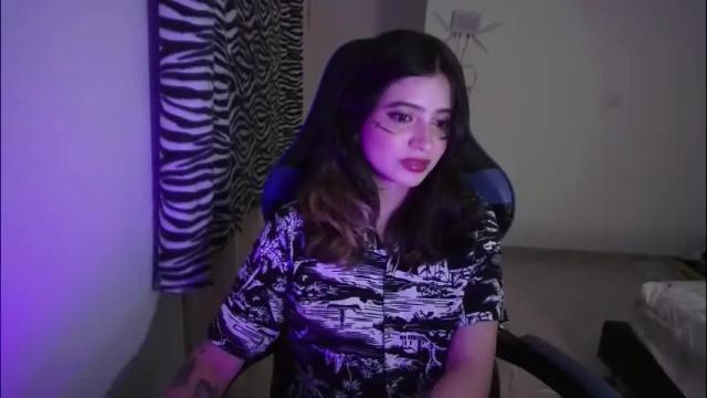 Image 4 of annacrow Stream on Chaturbate on 1 month ago