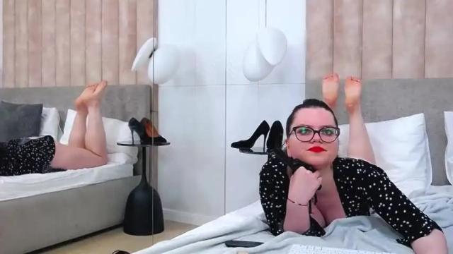 Image 3 of annadesired Stream on Chaturbate on 19 months ago