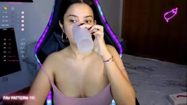 Image 7 of annadolll Stream on Chaturbate on 8 days ago