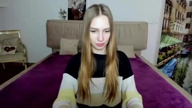 Image 2 of annagoldykat Stream on Chaturbate on 16 months ago