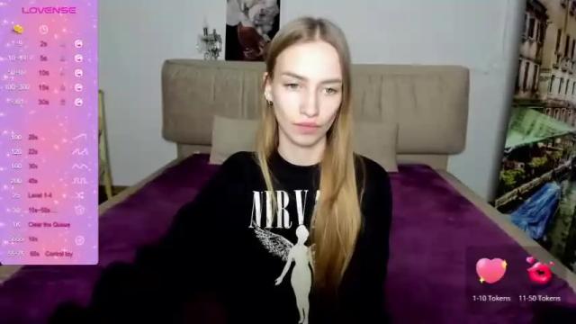 Image 4 of annagoldykat Stream on Chaturbate on 16 months ago