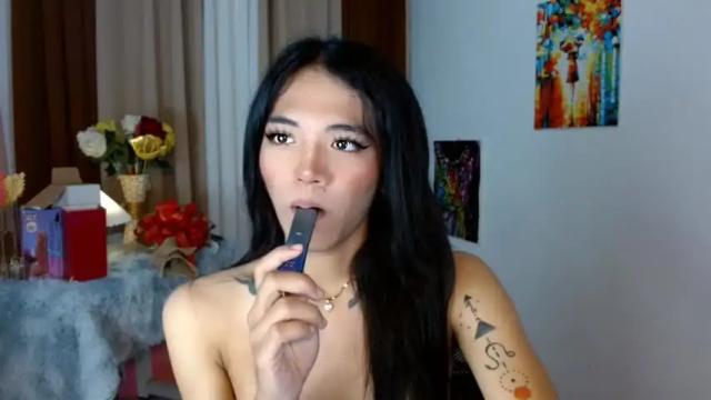 Image 2 of annahollywood Stream on Chaturbate on 18 months ago