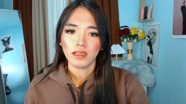 Image 3 of annahollywood Stream on Chaturbate on 17 months ago