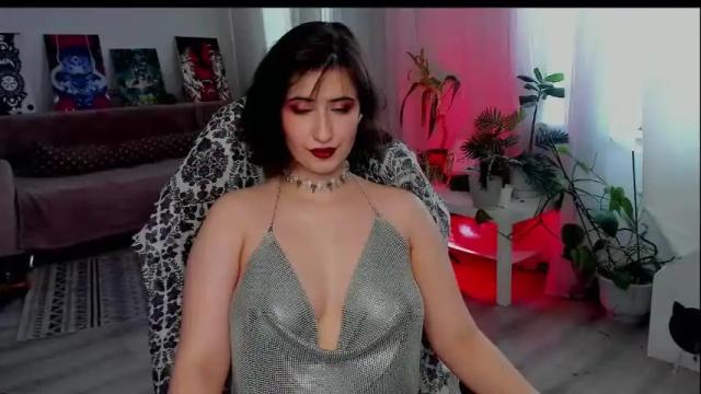 Image 2 of annalluring Stream on Chaturbate on 1 month ago