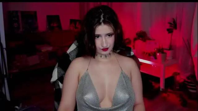 Image 2 of annalluring Stream on Chaturbate on 17 days ago