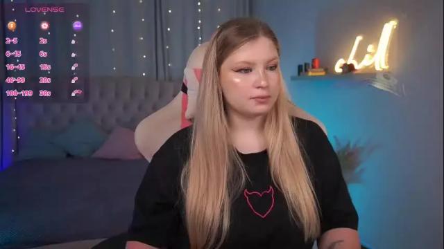 Image 2 of annamei_misa Stream on Chaturbate on 29 days ago