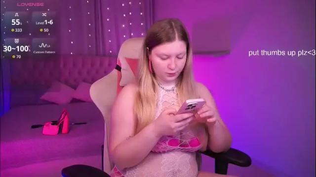 Image 3 of annamei_misa Stream on Chaturbate on 2 months ago