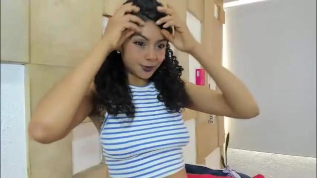 Image 4 of annamesht Stream on Chaturbate on 3 months ago