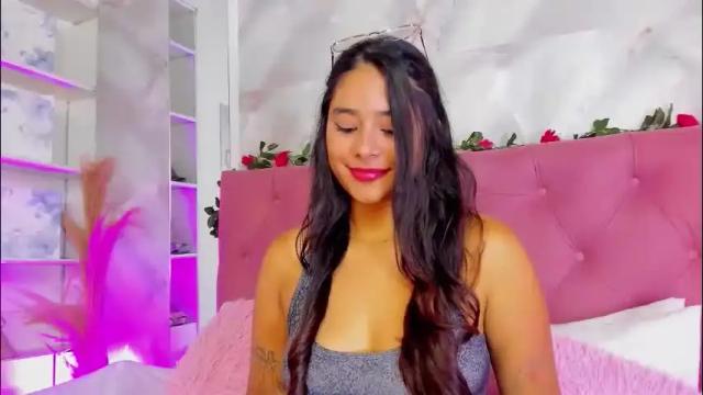 Image 3 of annaqueen_ Stream on Chaturbate on 2 months ago