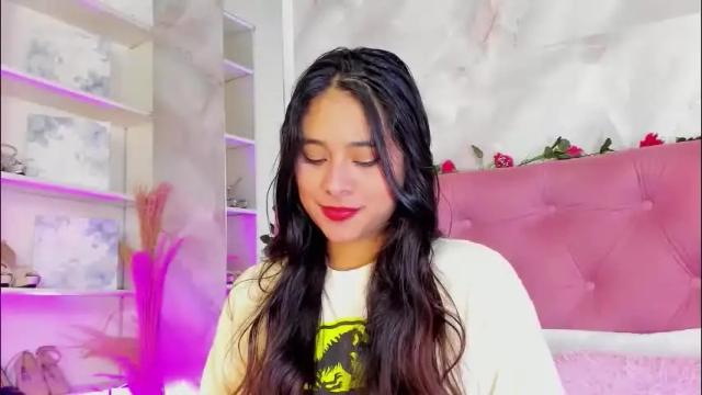 Image 4 of annaqueen_ Stream on Chaturbate on 2 months ago