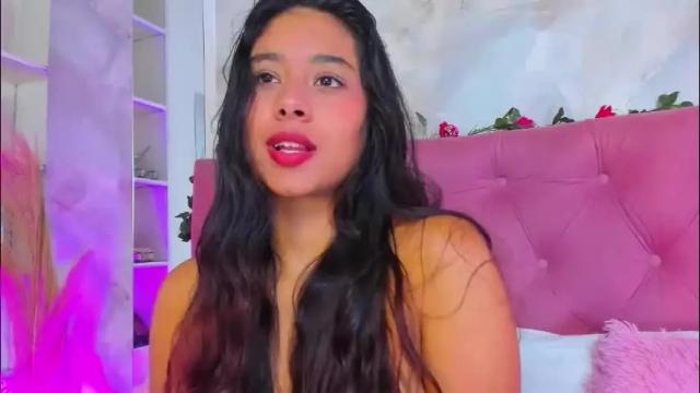 Image 2 of annaqueen_ Stream on Chaturbate on 2 months ago