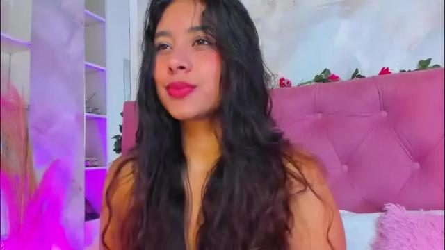 Image 3 of annaqueen_ Stream on Chaturbate on 2 months ago