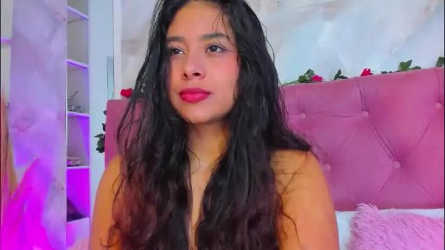 Image 4 of annaqueen_ Stream on Chaturbate on 2 months ago