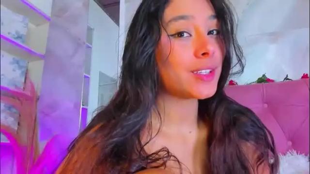 Image 8 of annaqueen_ Stream on Chaturbate on 2 months ago