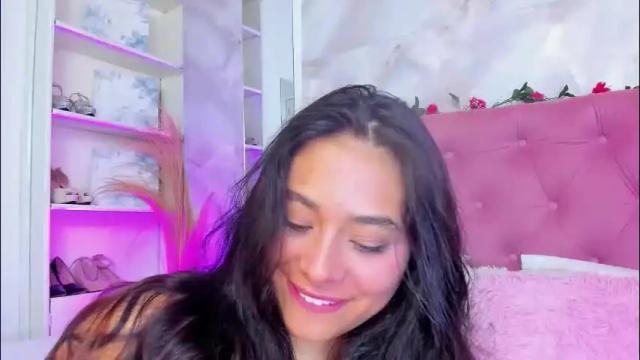 Image 11 of annaqueen_ Stream on Chaturbate on 2 months ago