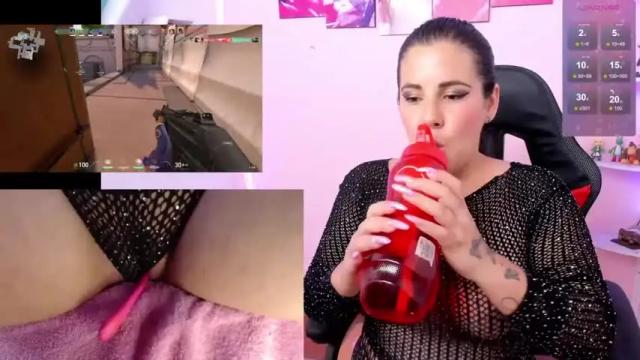 Image 2 of annaroth Stream on Chaturbate on 16 months ago