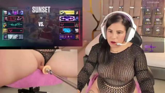 Image 12 of annaroth Stream on Chaturbate on 16 months ago