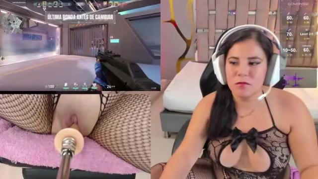 Image 2 of annaroth Stream on Chaturbate on 15 months ago