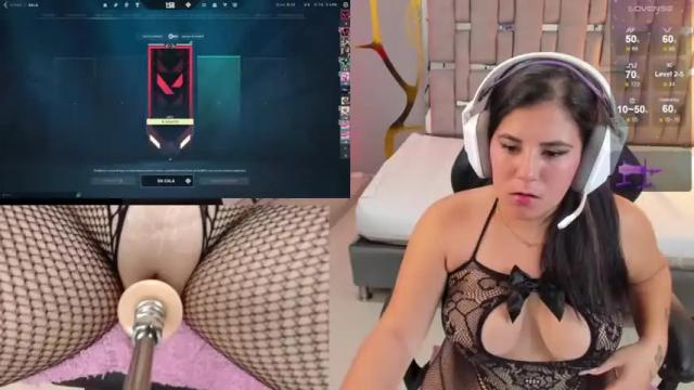 Image 8 of annaroth Stream on Chaturbate on 15 months ago