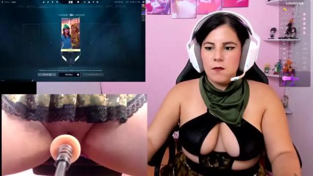 Image 12 of annaroth Stream on Chaturbate on 15 months ago