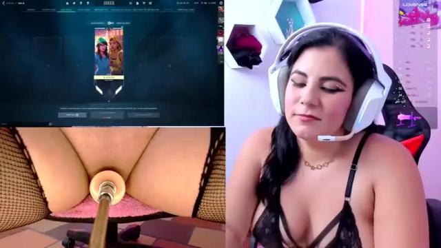 Image 2 of annaroth Stream on Chaturbate on 15 months ago